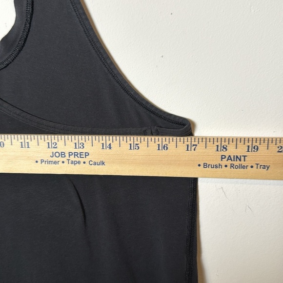Lululemon Women’s Love Tank with a Front Pocket in Black - Picture 7 of 7
